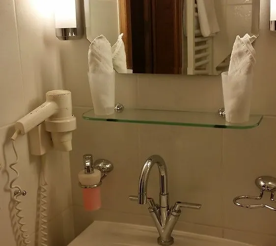 ホテル Landhaus Oberaurach 3*