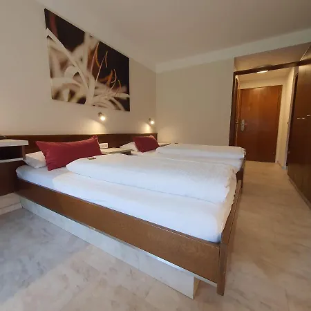 Landhaus Oberaurach Hotell