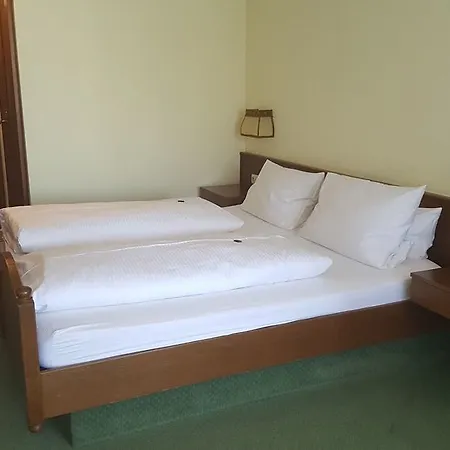 Hotell Landhaus Oberaurach 3*